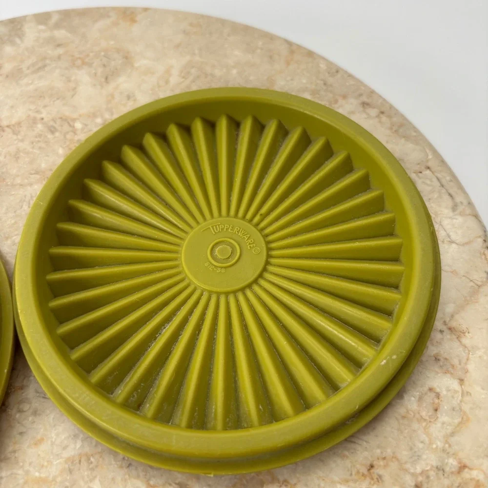 Tupperware Lids 2 Vintage Avocado Olive Green 5